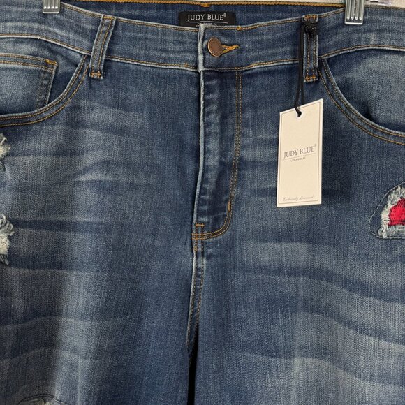 Judy Blue Skinny‎ Fit Jeans 22W Distressed Red Buffalo Plaid NWT PT-2481 - Picture 3 of 13